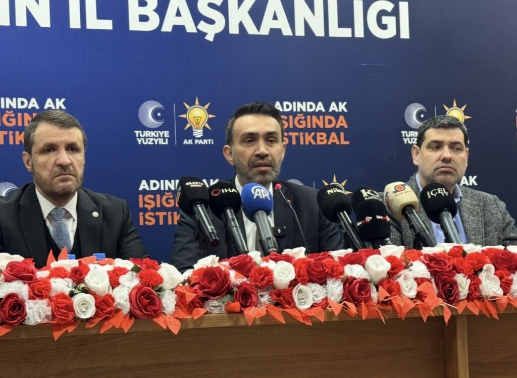 Başkan Aldemir’den Sert Tepki: “Mersin’i Geriye Götürüyorsunuz”