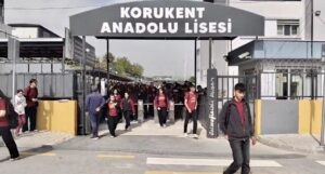 OKULDA TURNİKE İLE TAM KONTROL