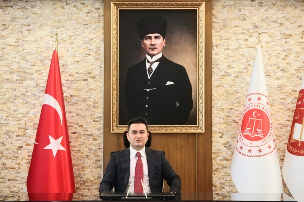 Mersin Cumhuriyet Başsavcısı Yasin Emre Görevine Başladı